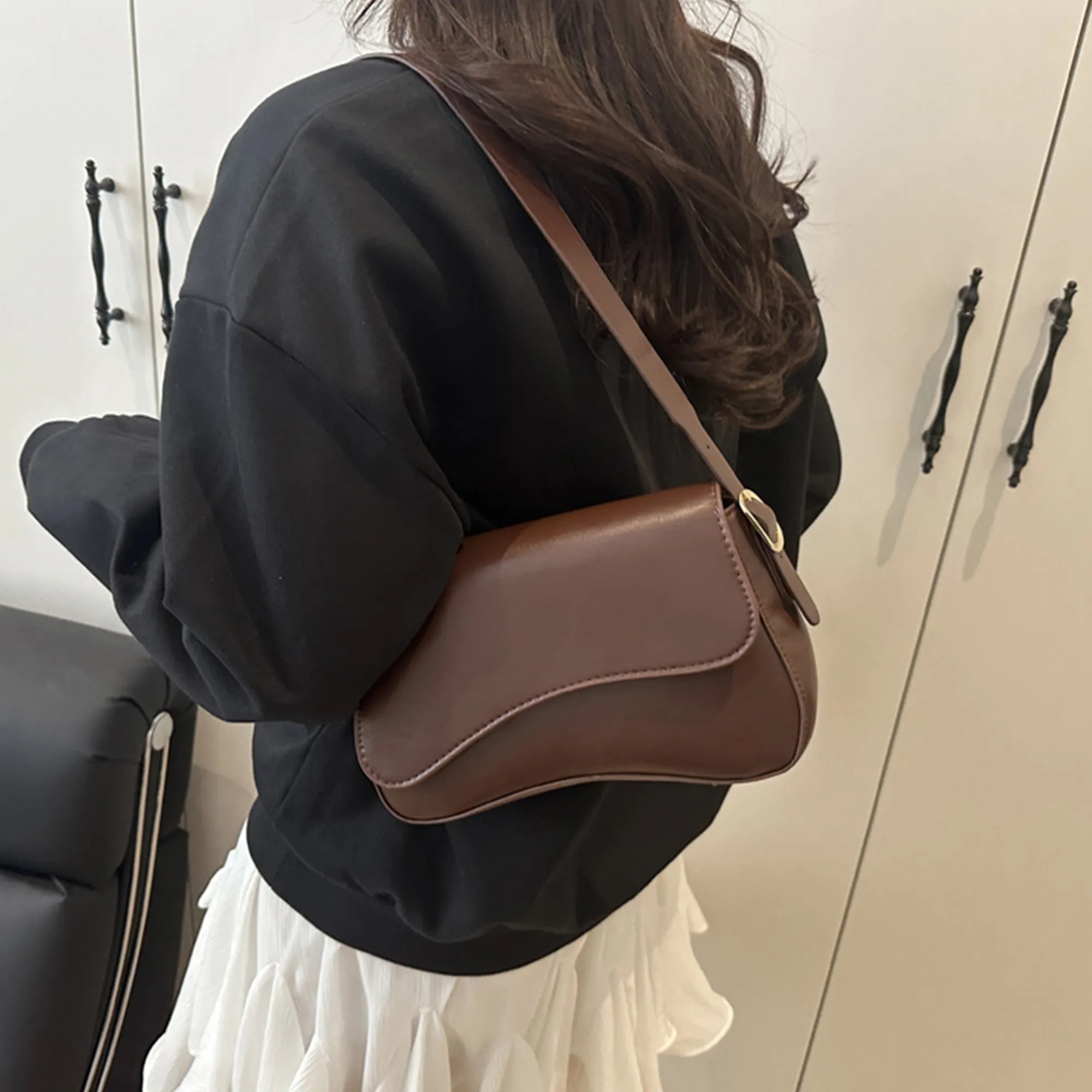 Women's Leather Crossbody Bag 2