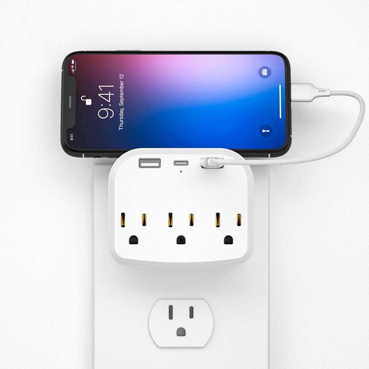 3-Outlet Extender With 3 Usb Power Strip 5
