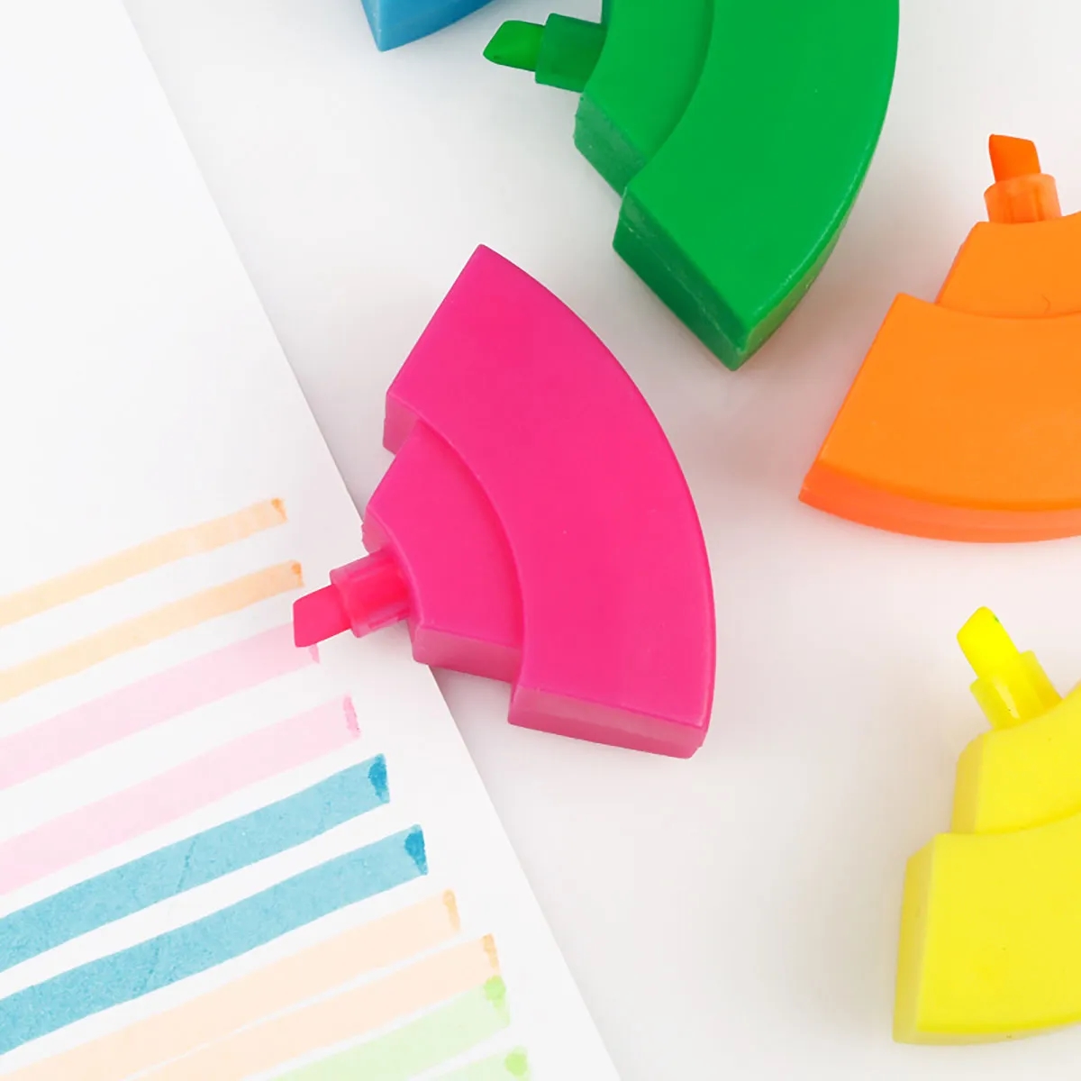Round Marker Graffiti Painting Kids 5 Colors Highlighter Pen 2
