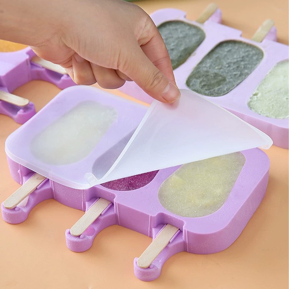 Cute Cartoon Popsicle Molds With Lid 1