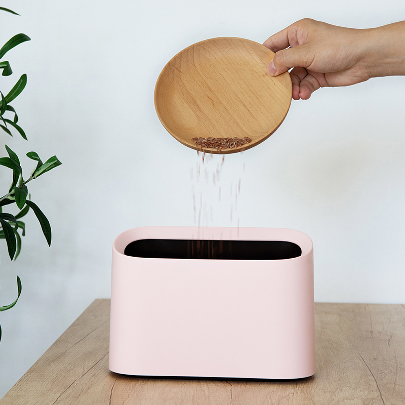 Desktop Trash Can 1