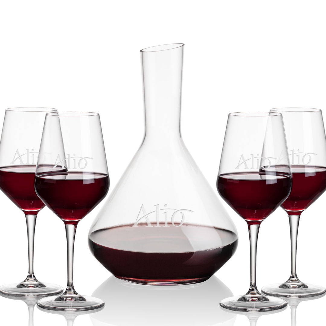 Terrassa Carafe & Germain Wine 6
