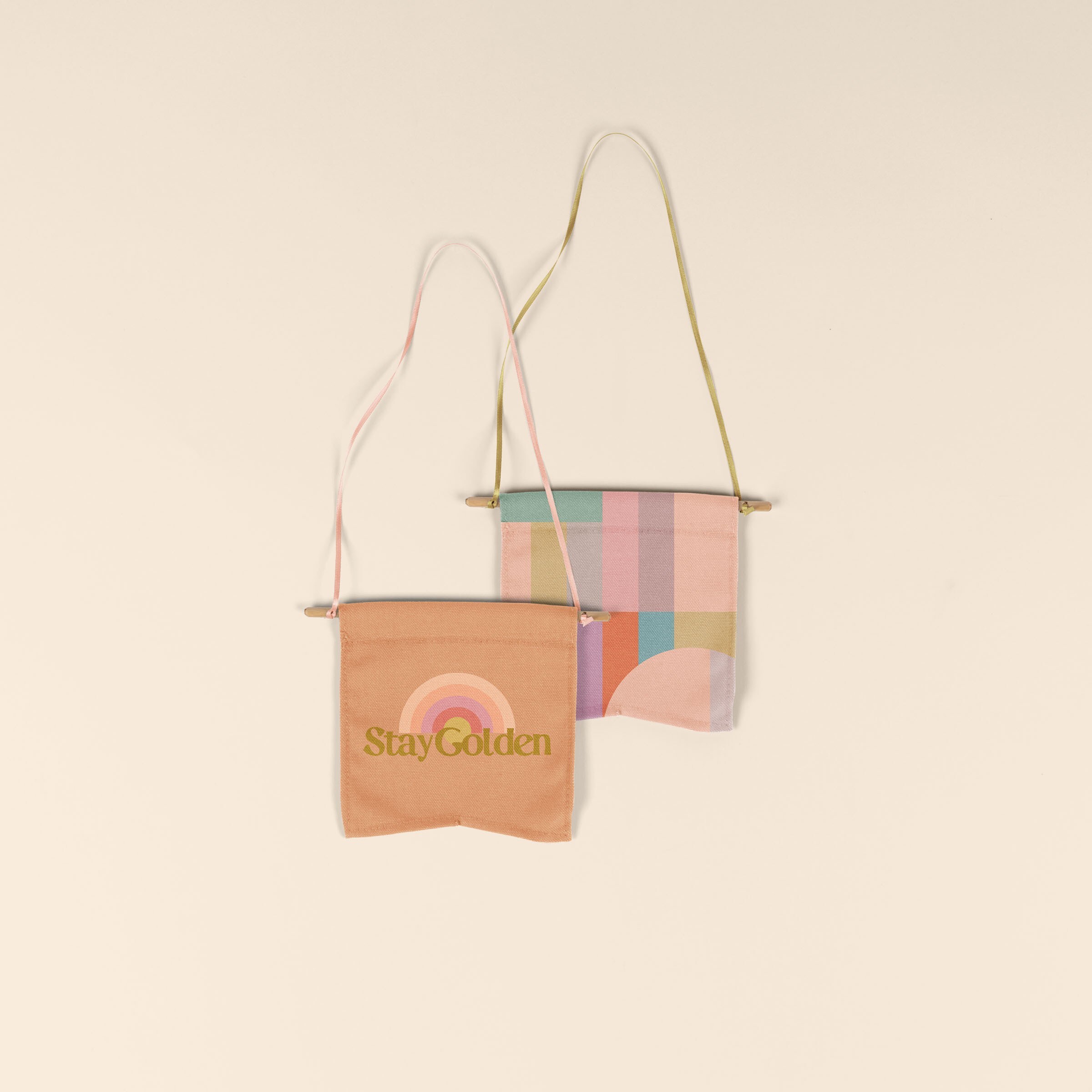 WALLFLOWER SMALL - 4CP PIGMENT DYED CANVAS 1