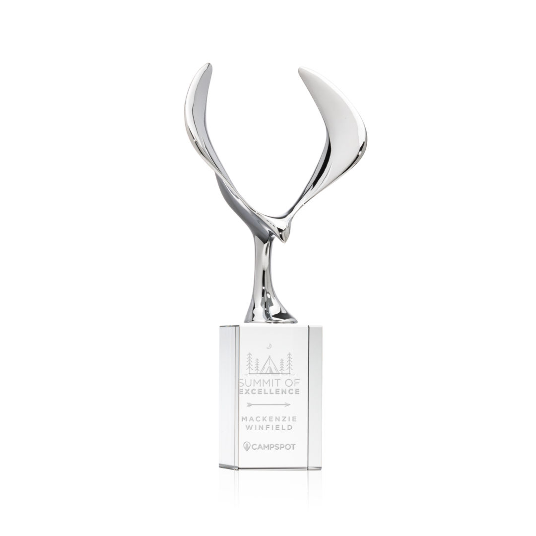 Maverick Eagle Award on Dakota Base - Clear 8
