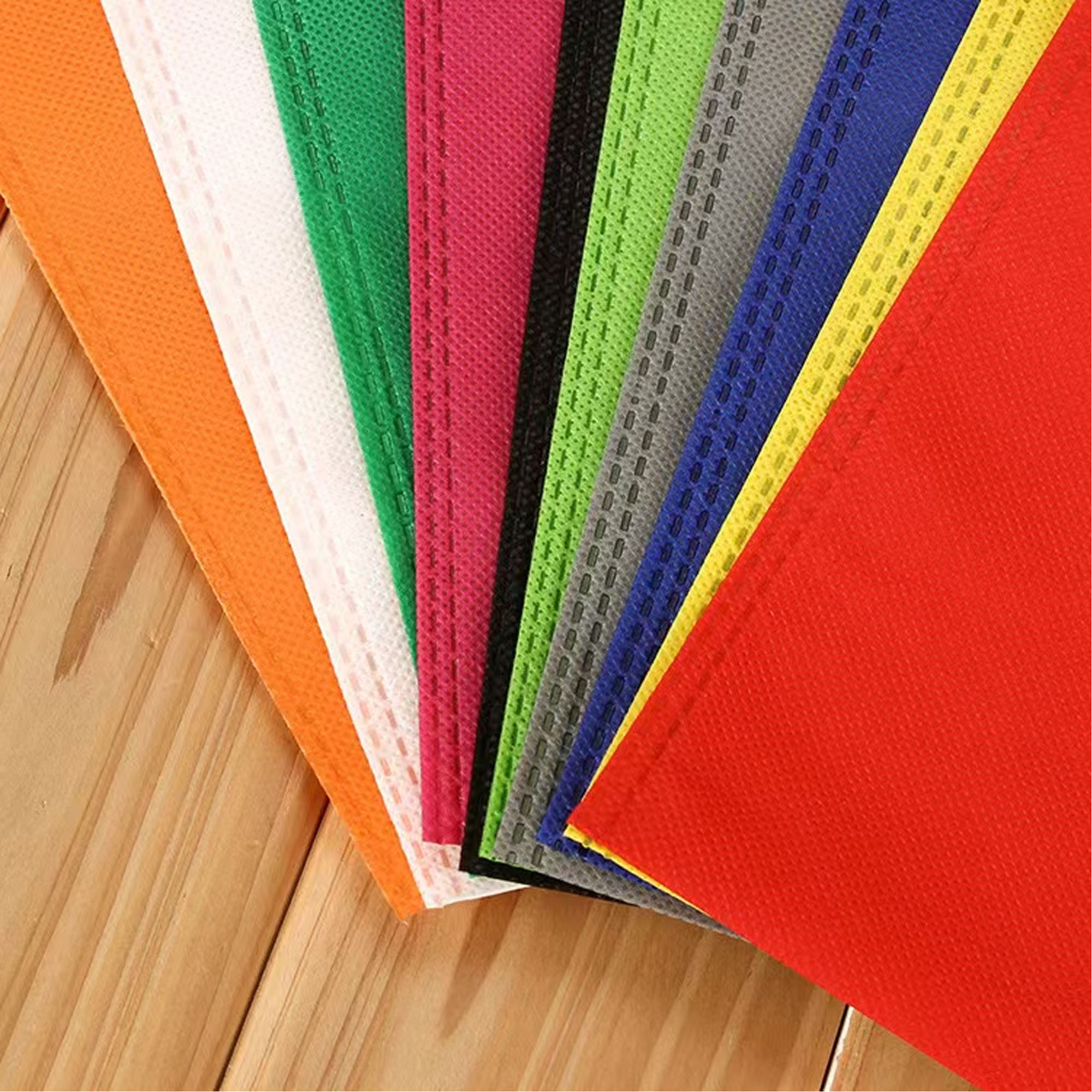 Customizable Non-Woven Shopping Bags with Flat Opening 2