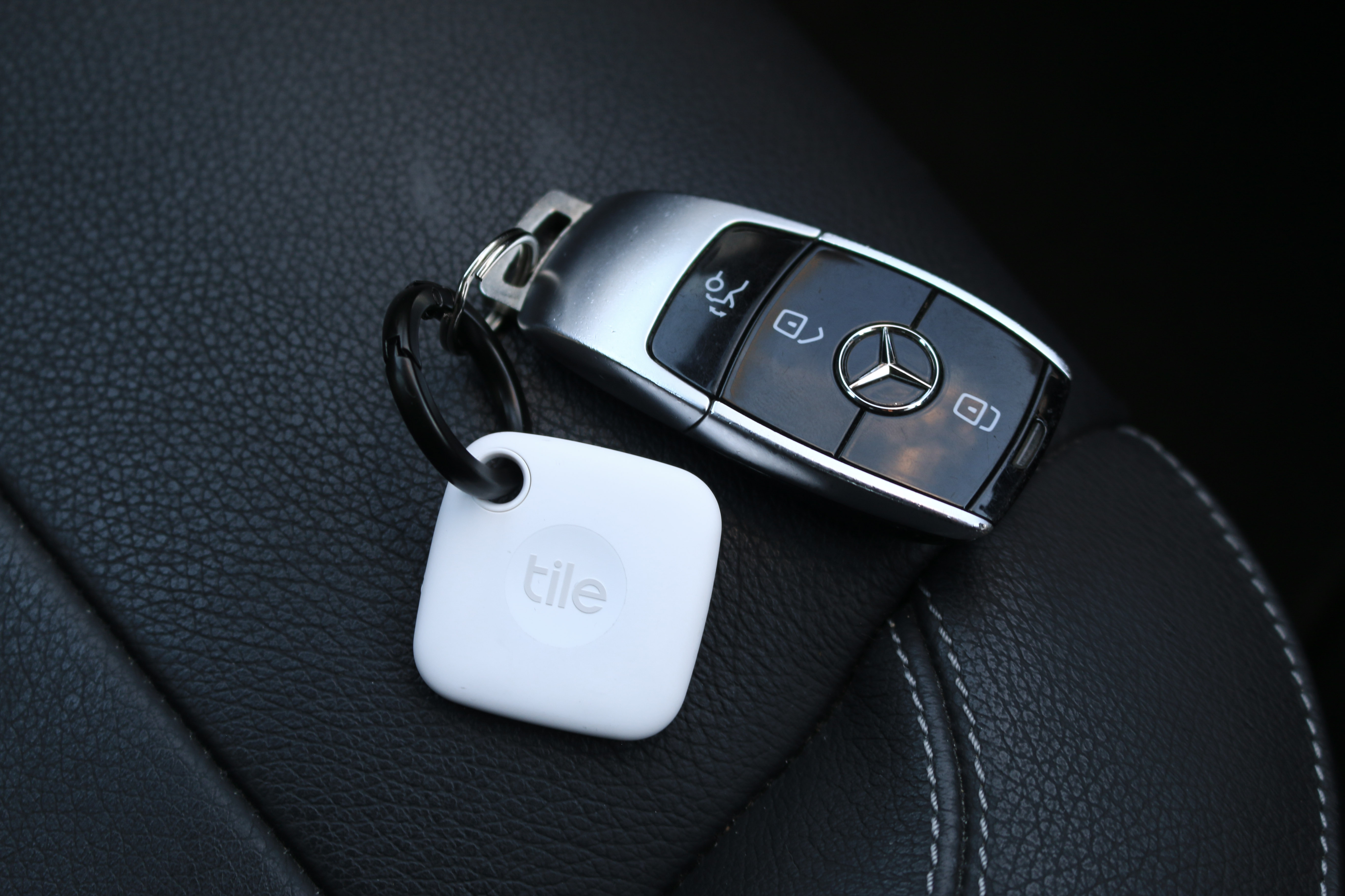 Standard Tile Mate + Key Ring 8