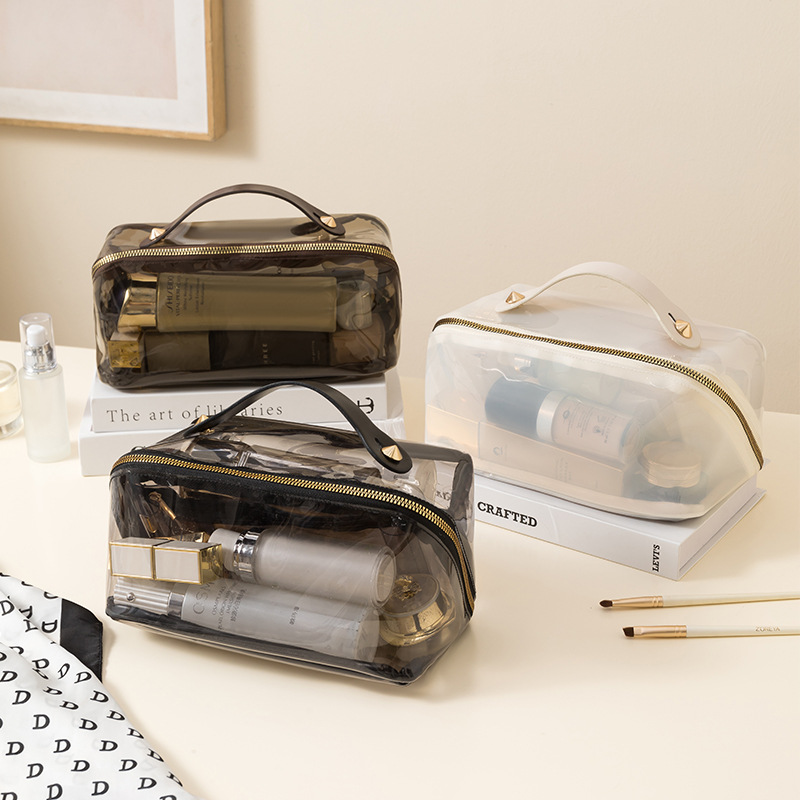 PVC Makeup Pouch With Handle 3