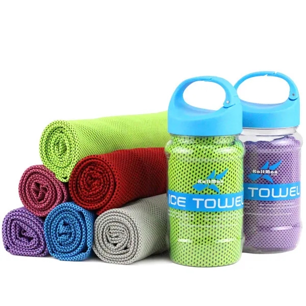 Cooling Towel in Carabiner Case 5