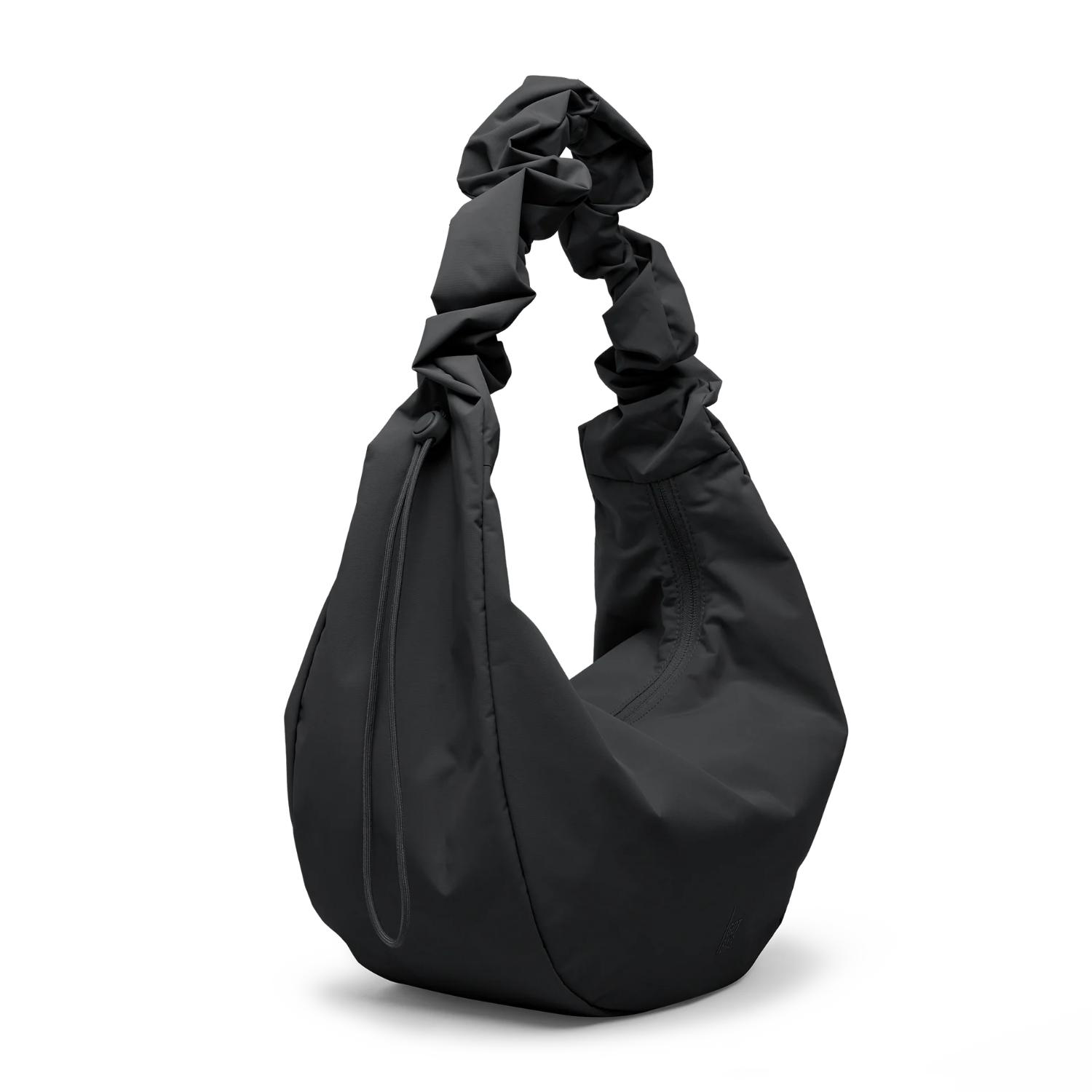 GOT BAG® Moon Bag Ruffle – GOTS Certified Ocean Plastic Crossbody Bag 4