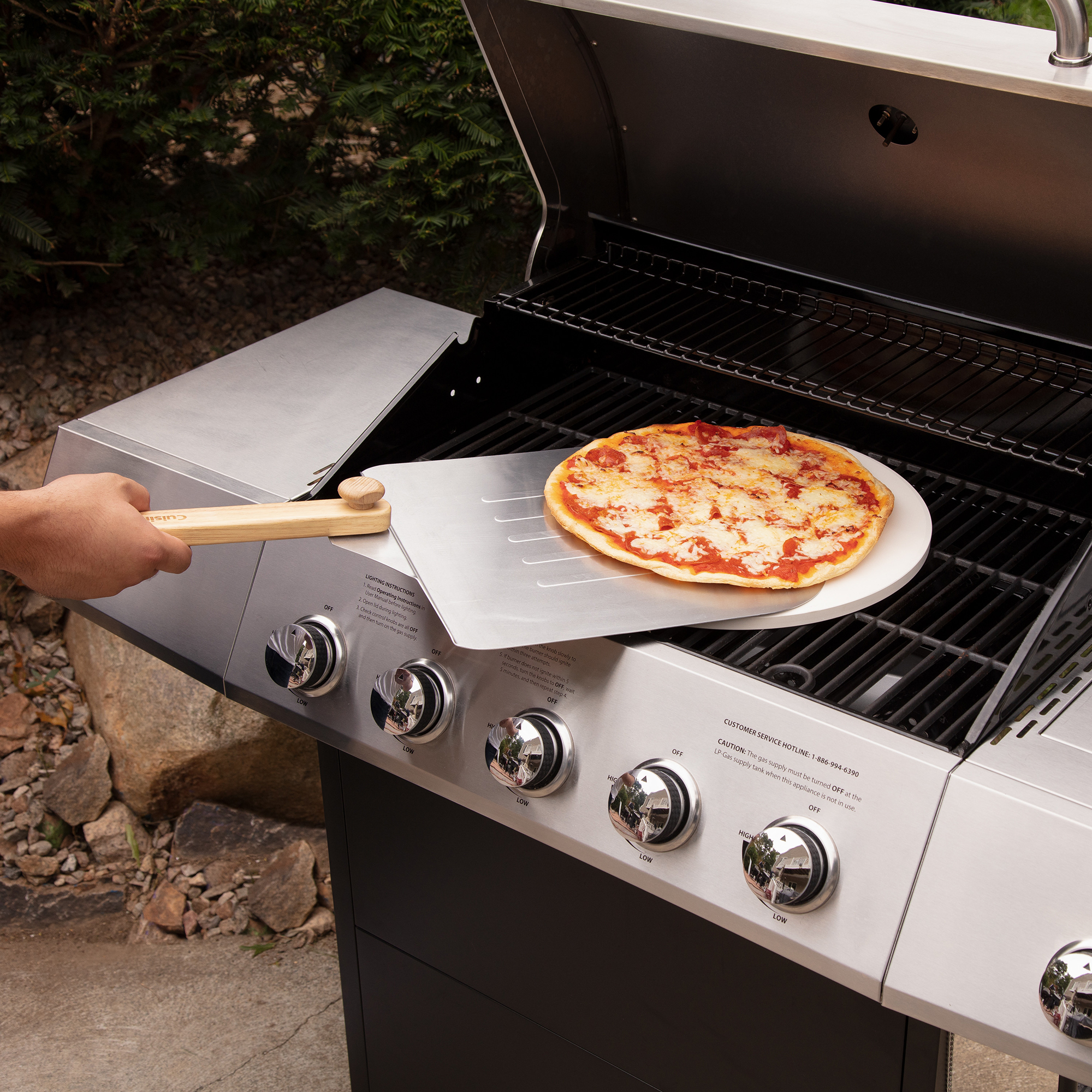 Cuisinart Outdoors® 12" Aluminum Pizza Peel 4