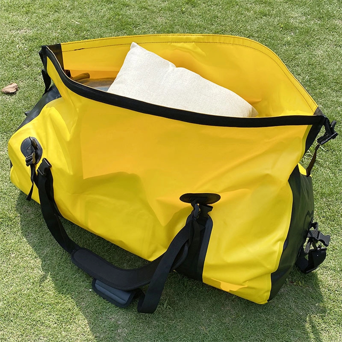 120L Extra Large Waterproof Duffle Travel Bag 3
