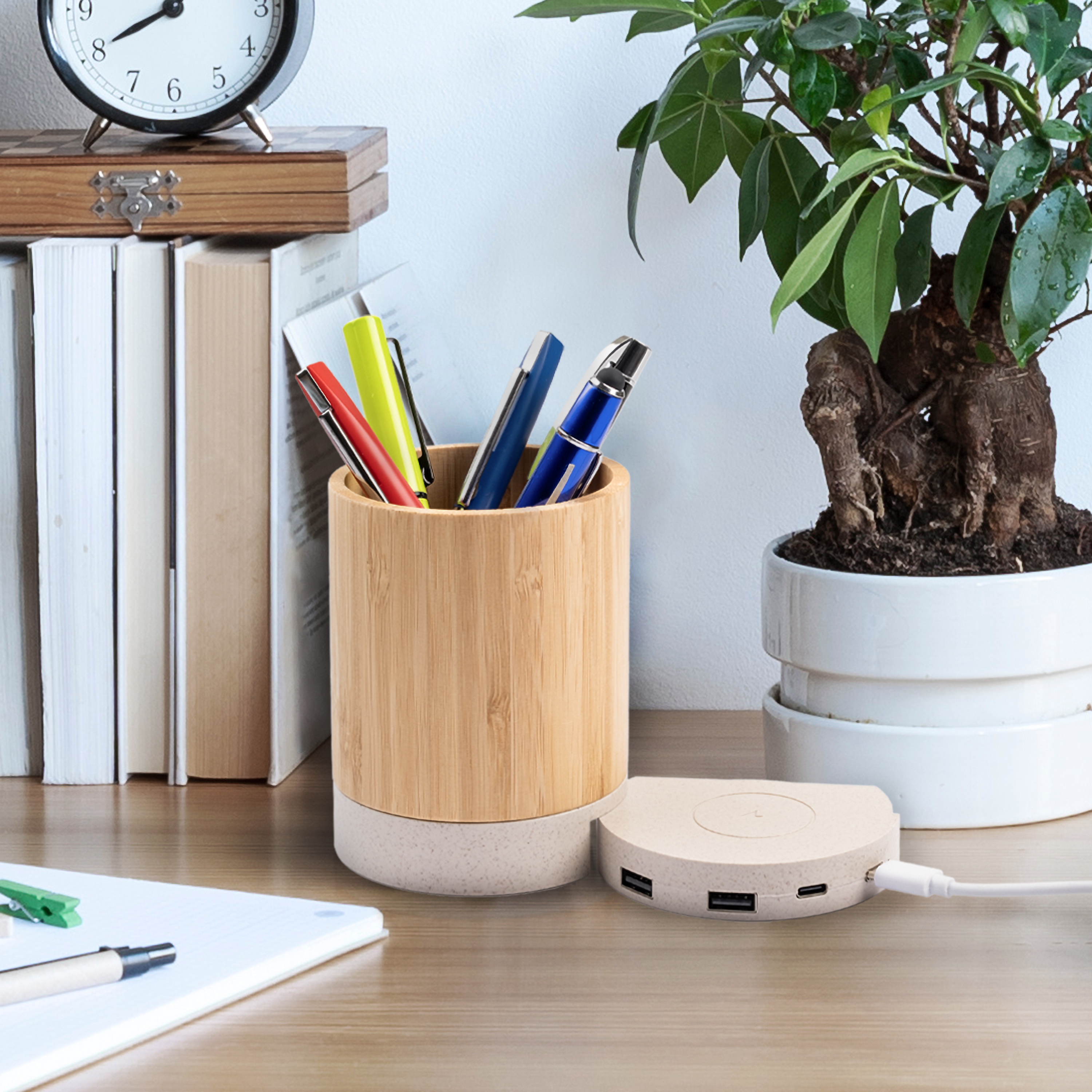 Bamboo Pen Cup w/ 10W Wireless Charger 5
