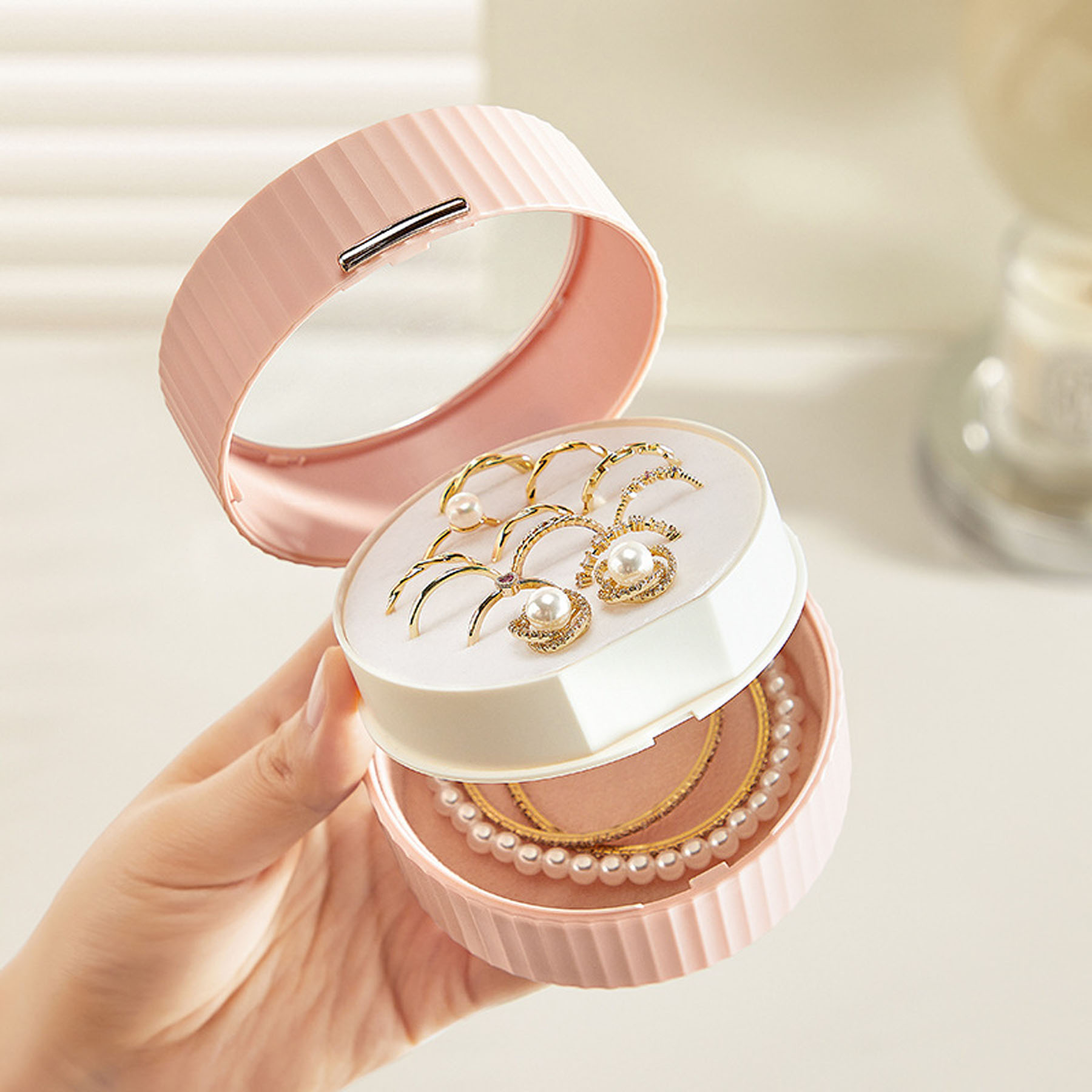 Portable Jewelry Storage Case 2