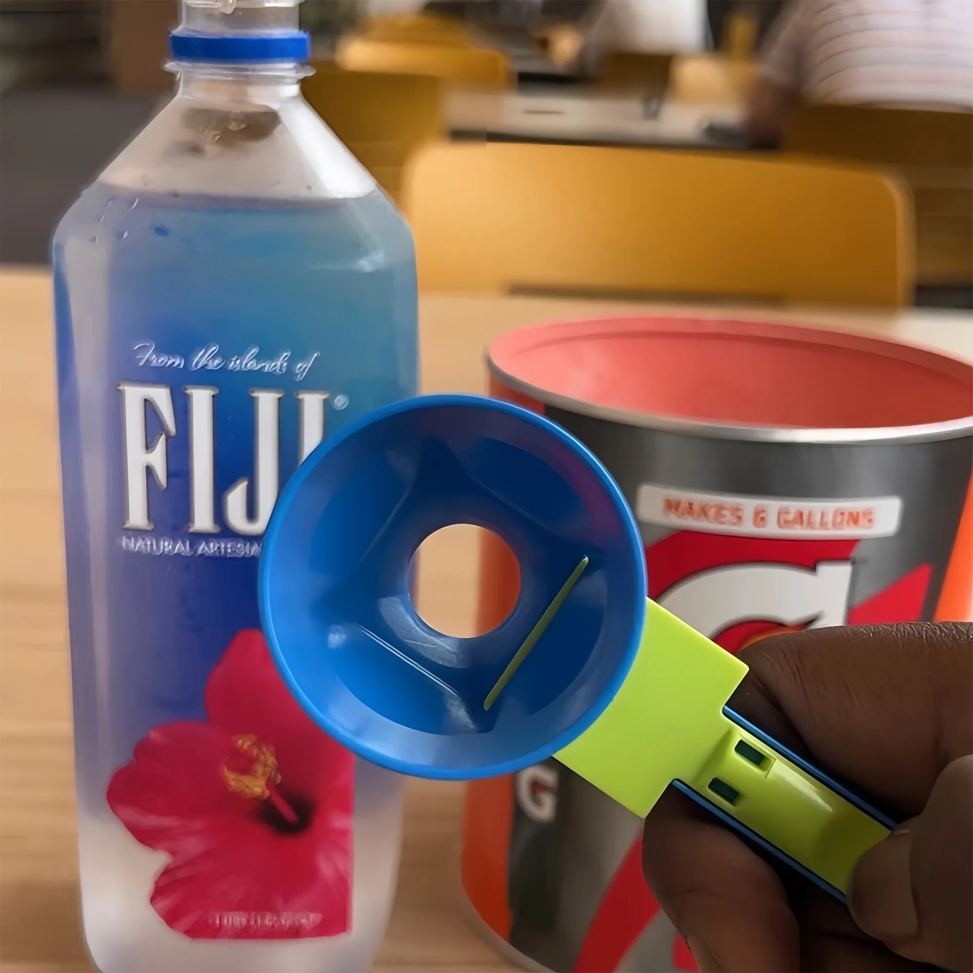 Mess Free Measuring Funnel Sliding Spoon 1