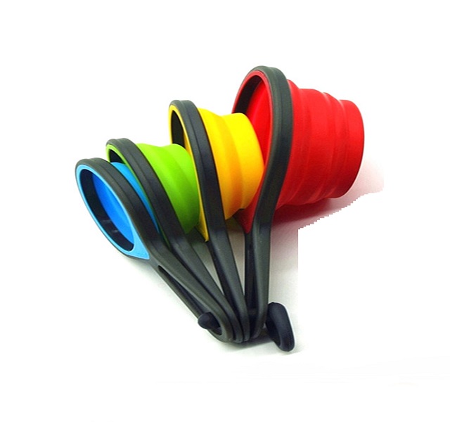 Silicone Collapsible Measuring Cups 1