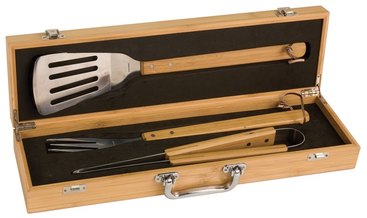 Three Piece BBQ Set in Bamboo Case with an engraved top 2