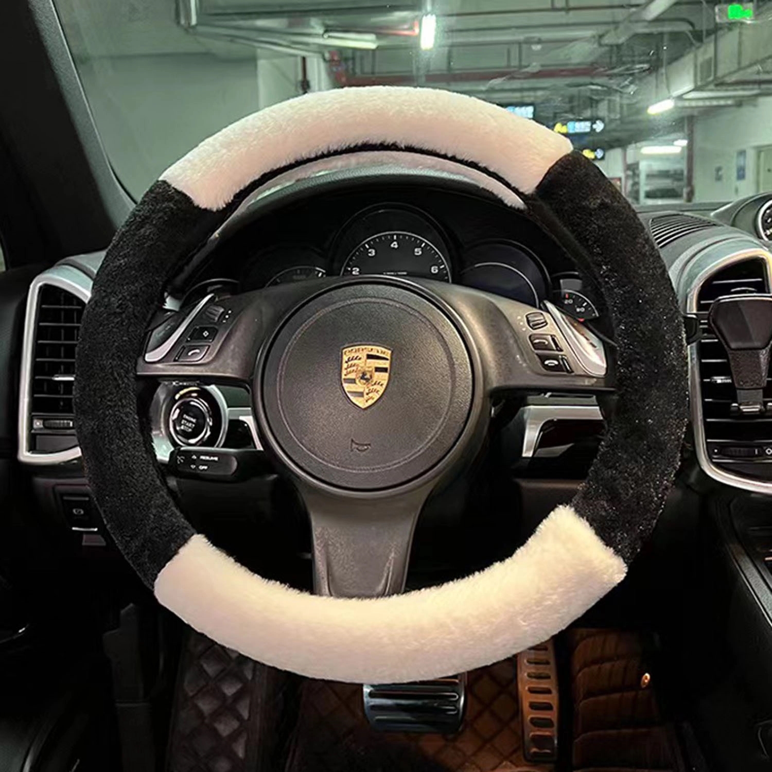 Elastic Microfiber Plush Steering Wheel Cover 2