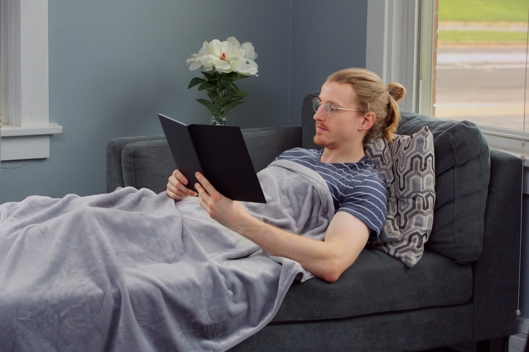 BeWell™ Super Soft Cuddle Blanket 8