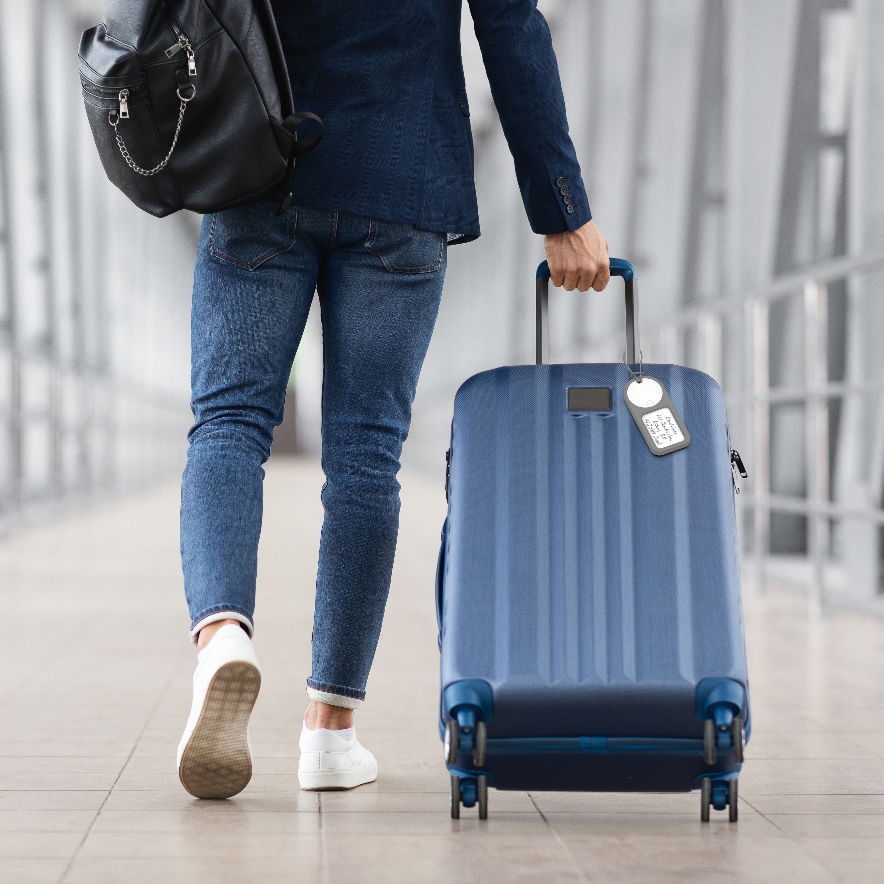 SpotScout: Combination Bluetooth Finder and luggage ID tag 1