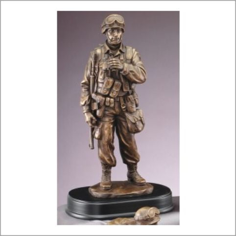 14" Standing Soldier With Binoculars