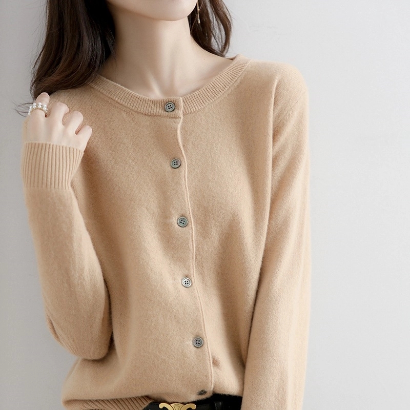 Ladies' Cardigan Sweater 10
