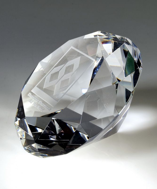 Optic Crystal Diamond Paperweight In Deluxe Box 2