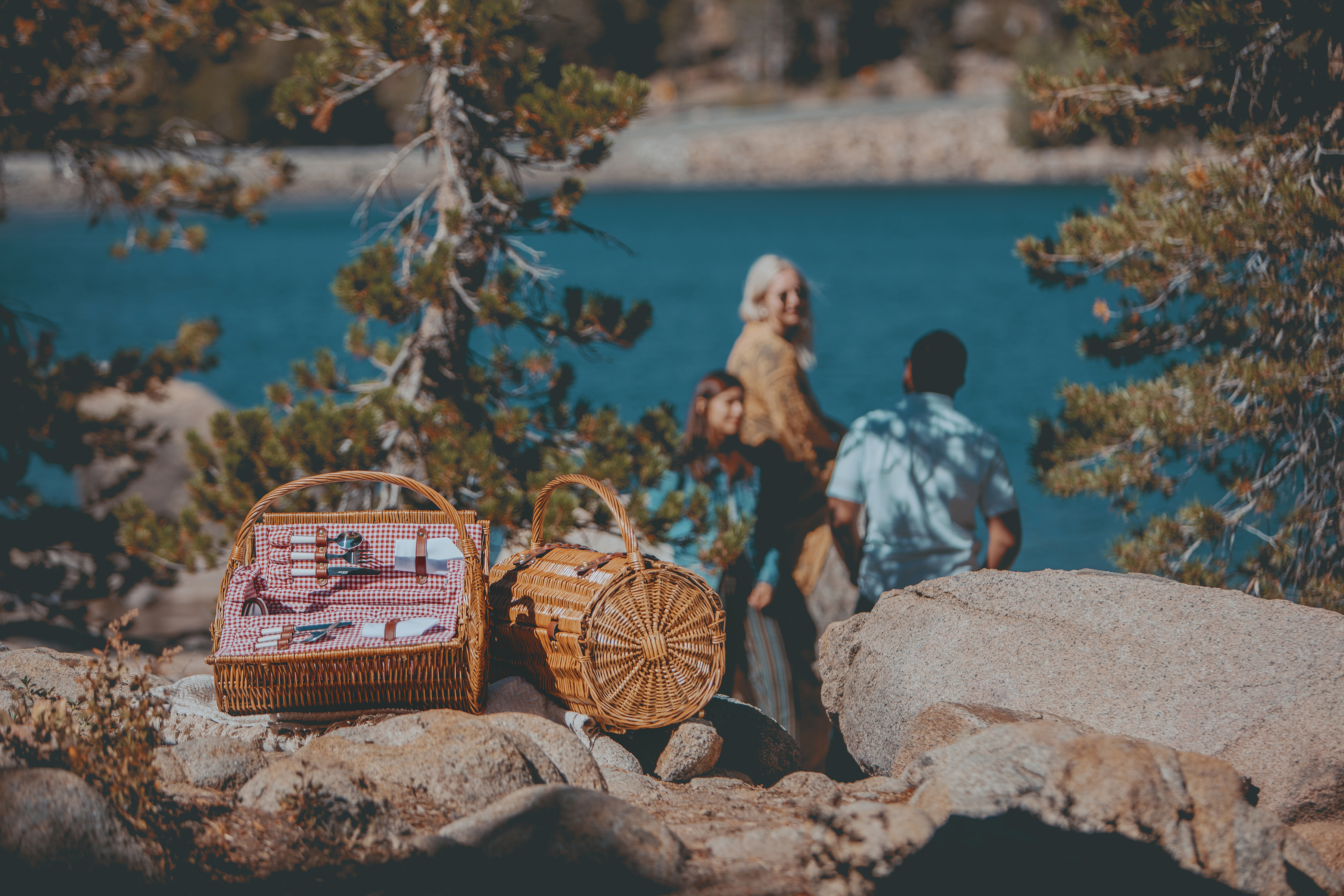 Barrel Picnic Basket 4