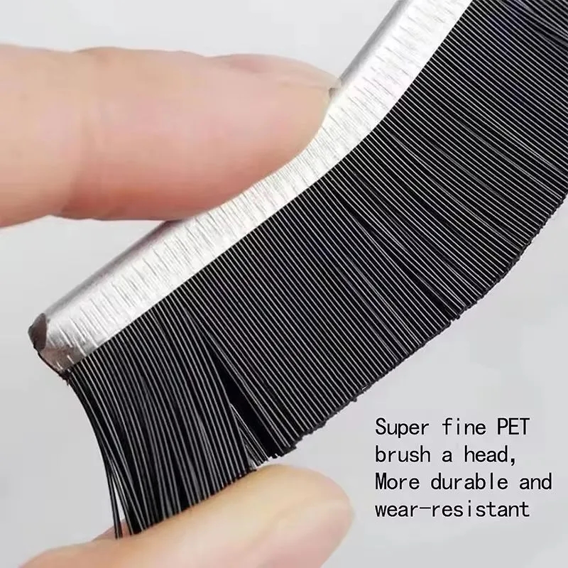 Crevice Cleaning Brush 2
