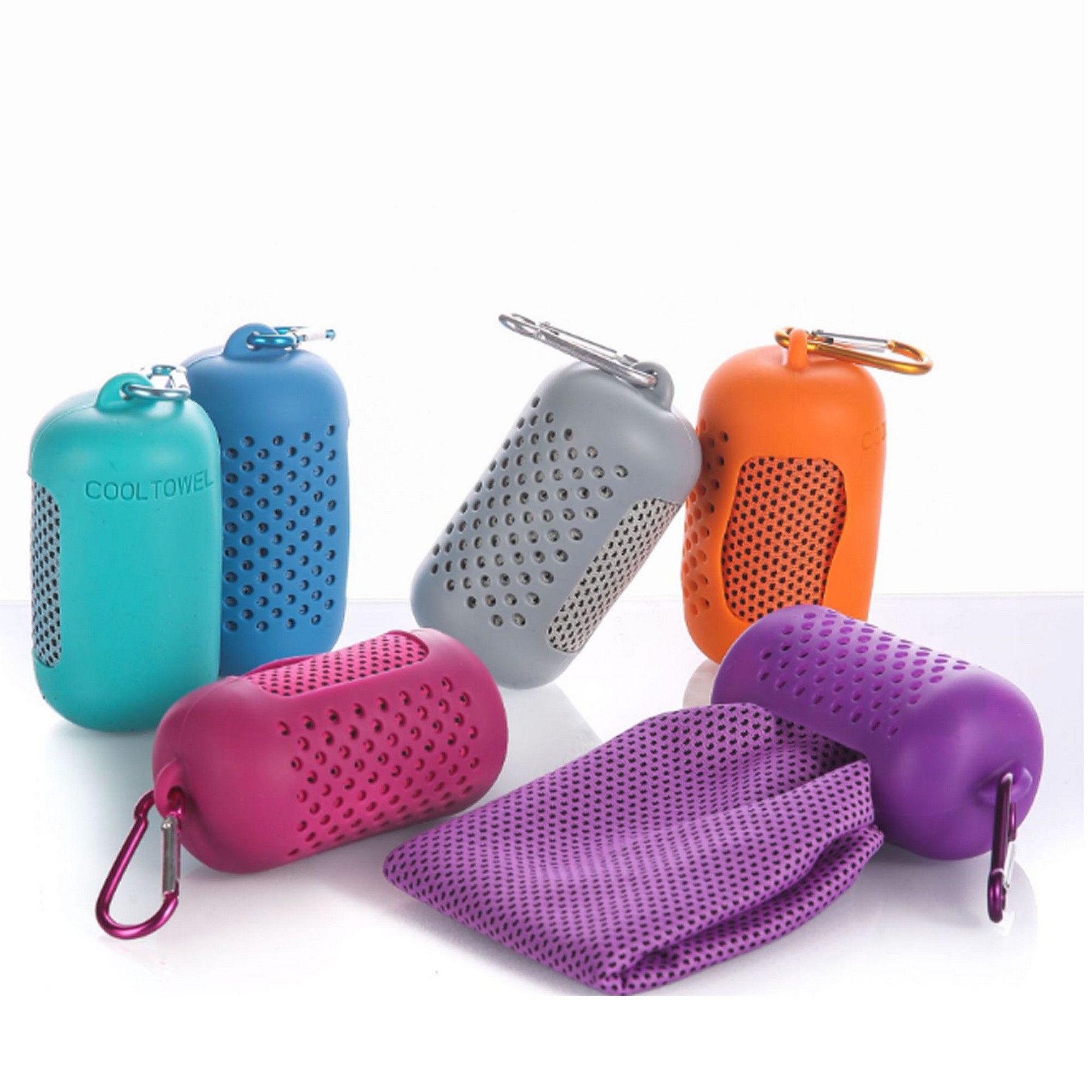 Quick-Drying Cooling Towel With Silicone Storage Bag 4