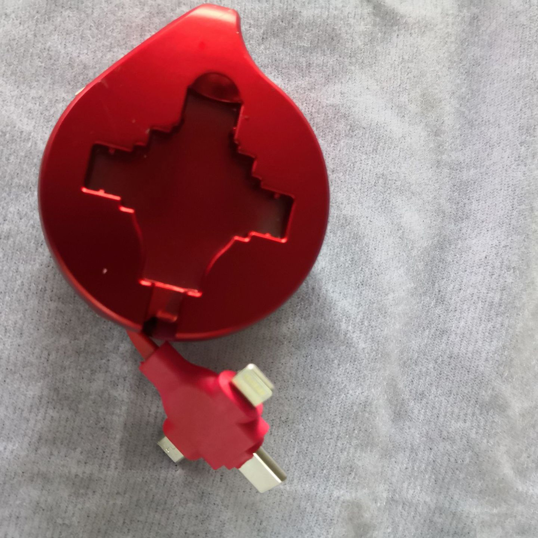 3 in 1 Retractable Charger Cable 4