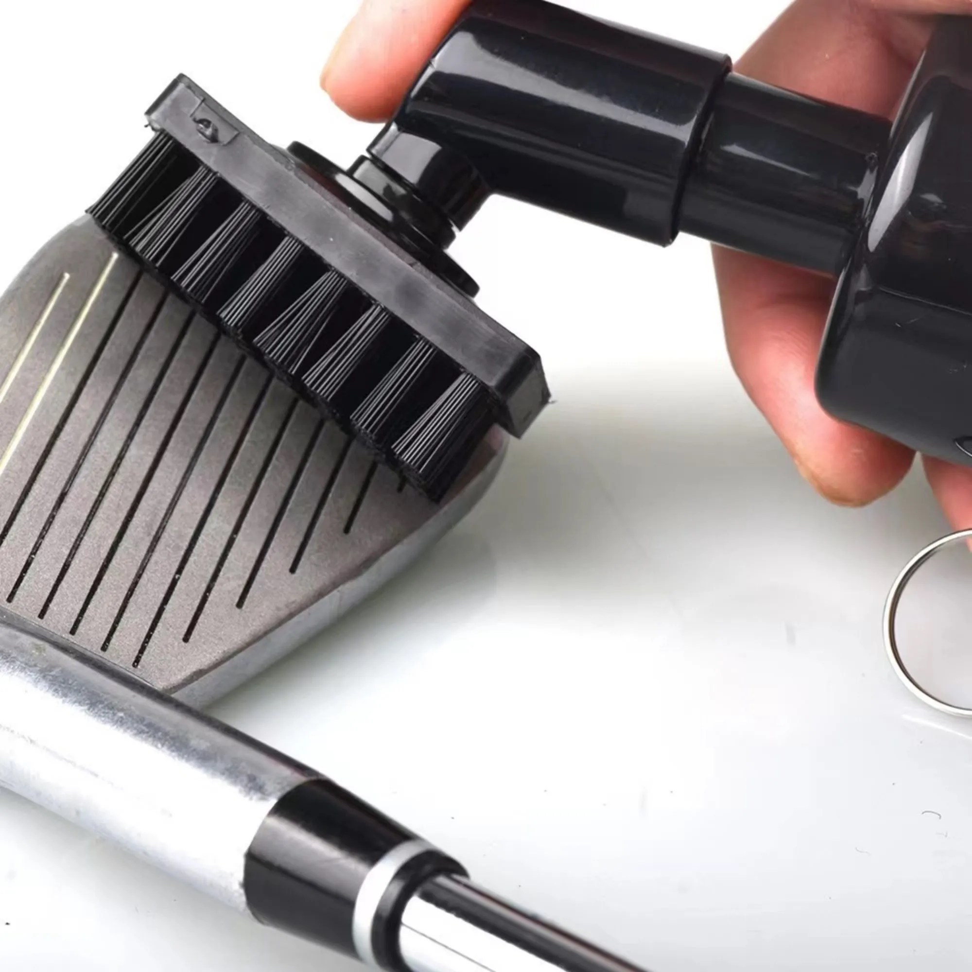 Golf Club Cleaner Brush with Water Dispenser 4