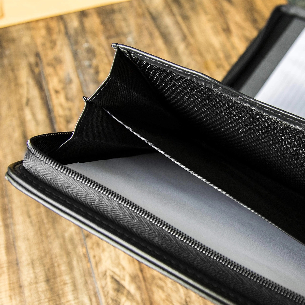 Custom All-in-One Luxury Business Leather Zippered Padfolios 1