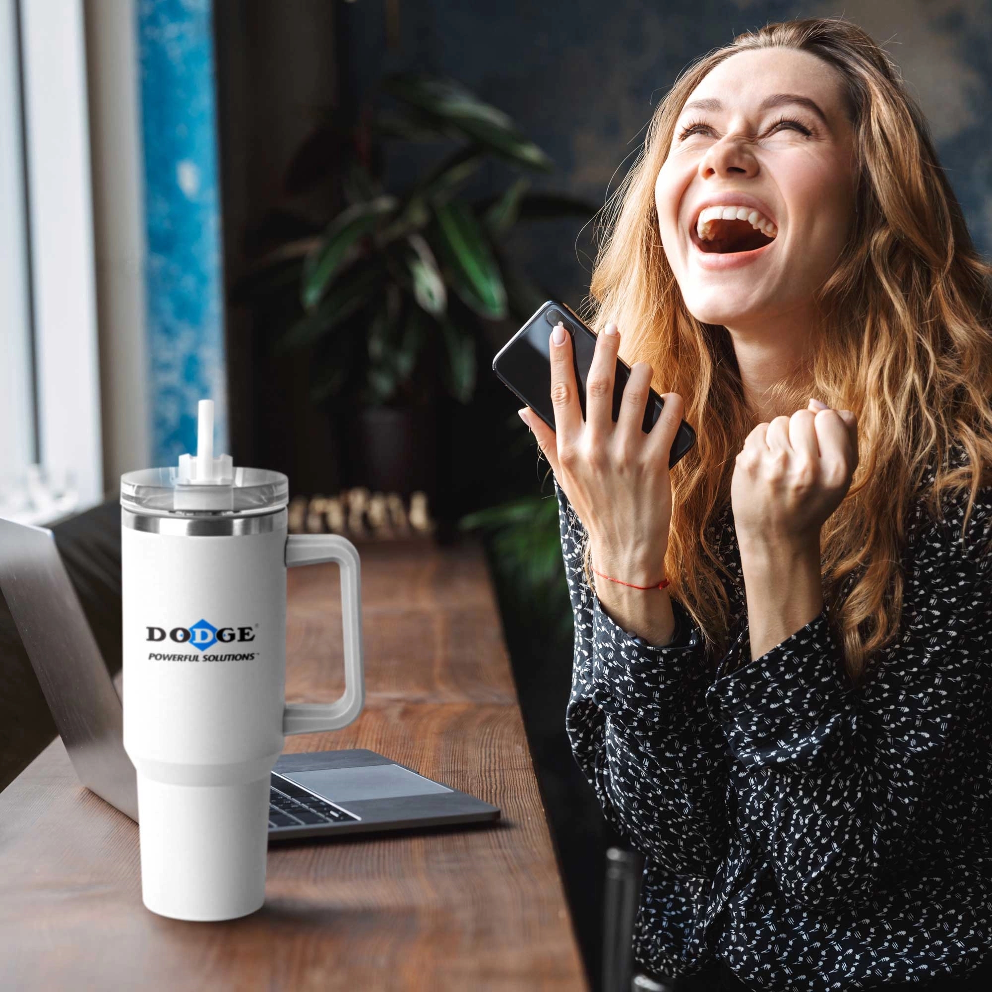 The Hippo Mug & Straw Lid with Twist Closure - 40 oz 6