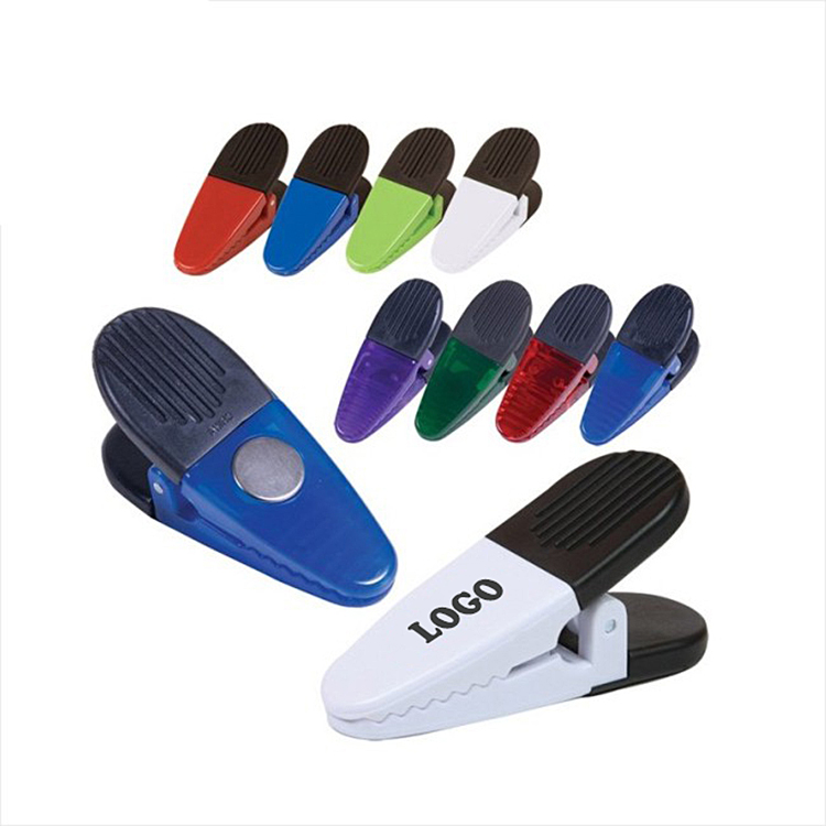 Magnetic Clip 2