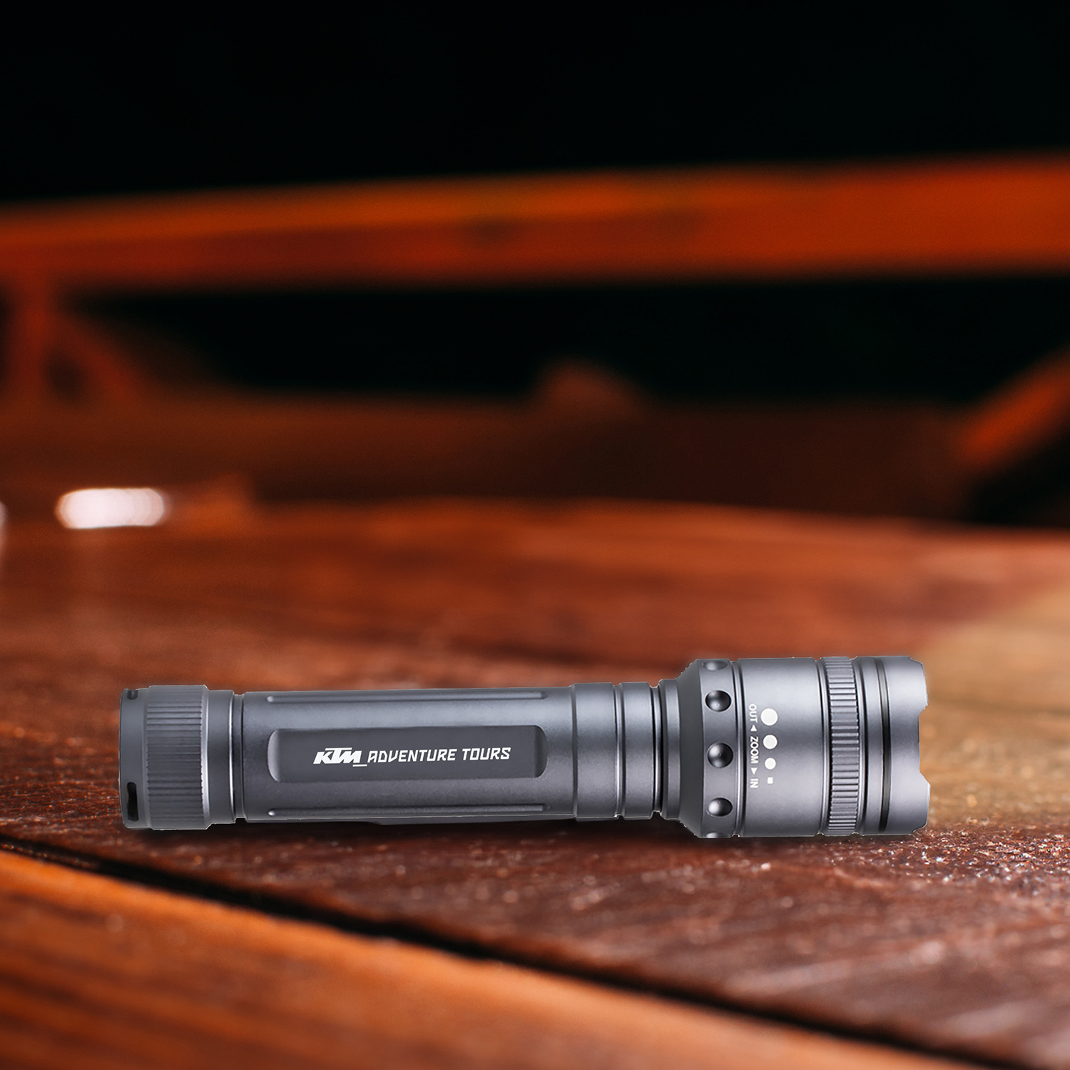2400 Lumen Aluminum Flashlight 1