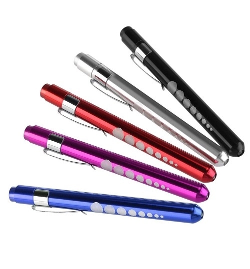 Medical Clickable LED Penlight With Pupil Gauge 2