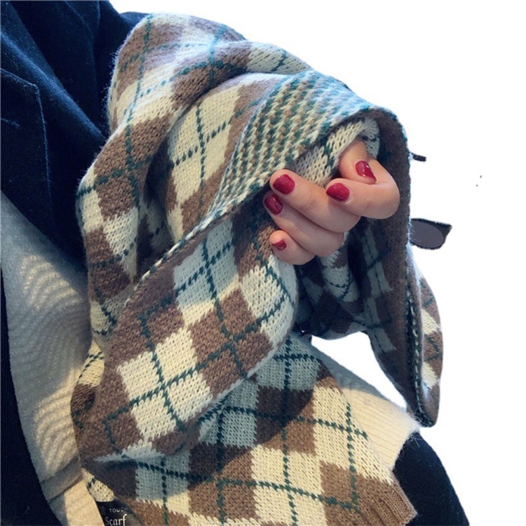Retro Diamond Plaid Knitted Wool Scarf 2