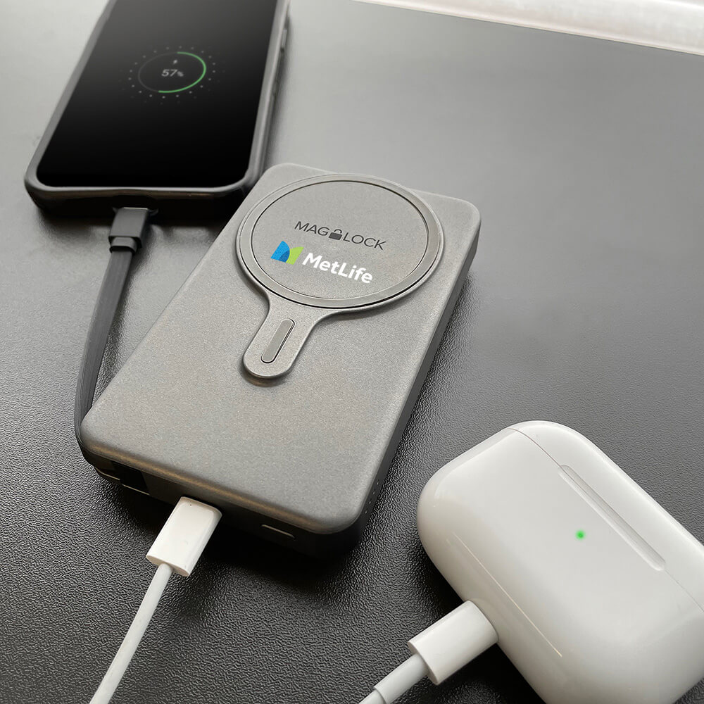 Maglock Hub+ 5 000mAh All in One Wireless Charger