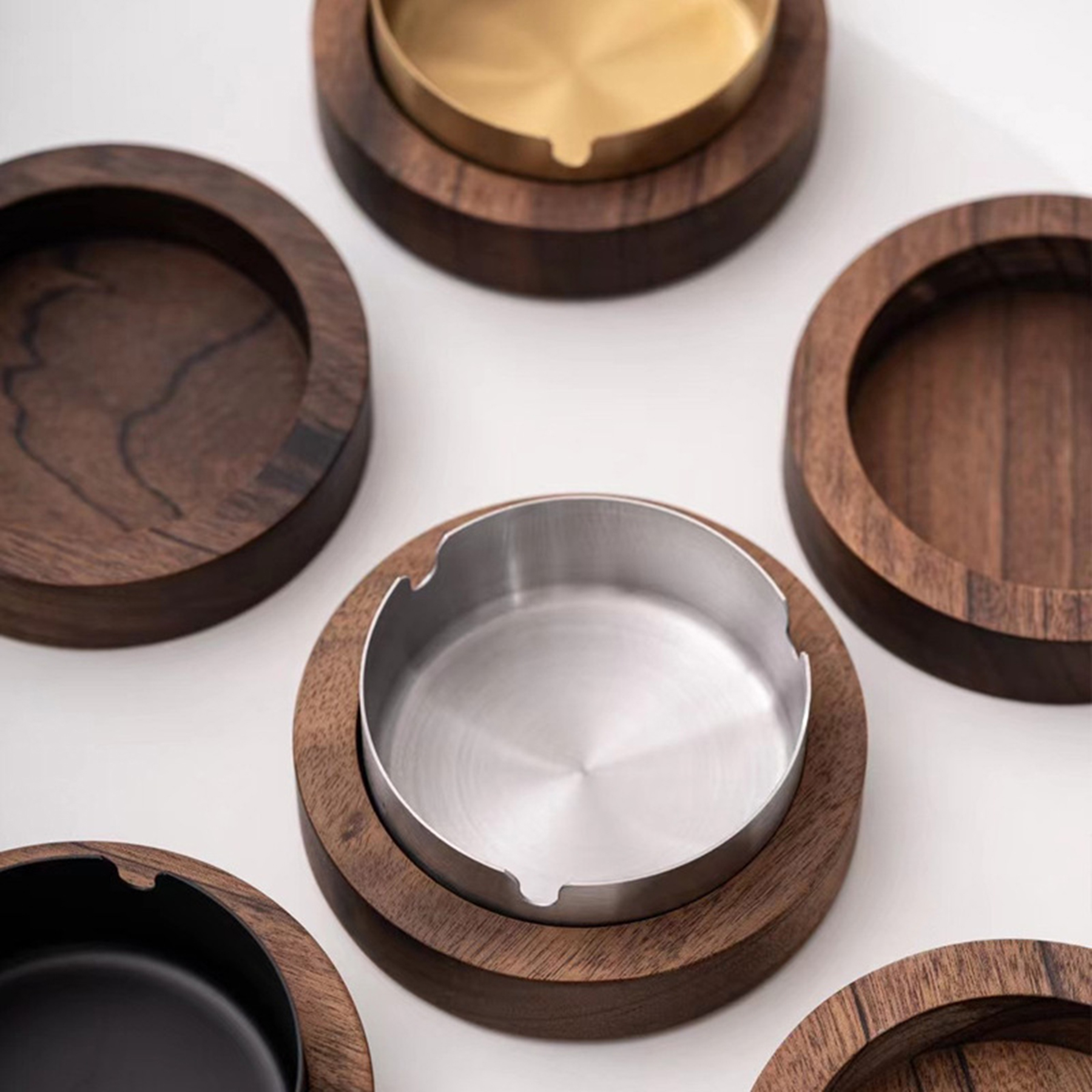 Wooden Ashtray With Lid 2