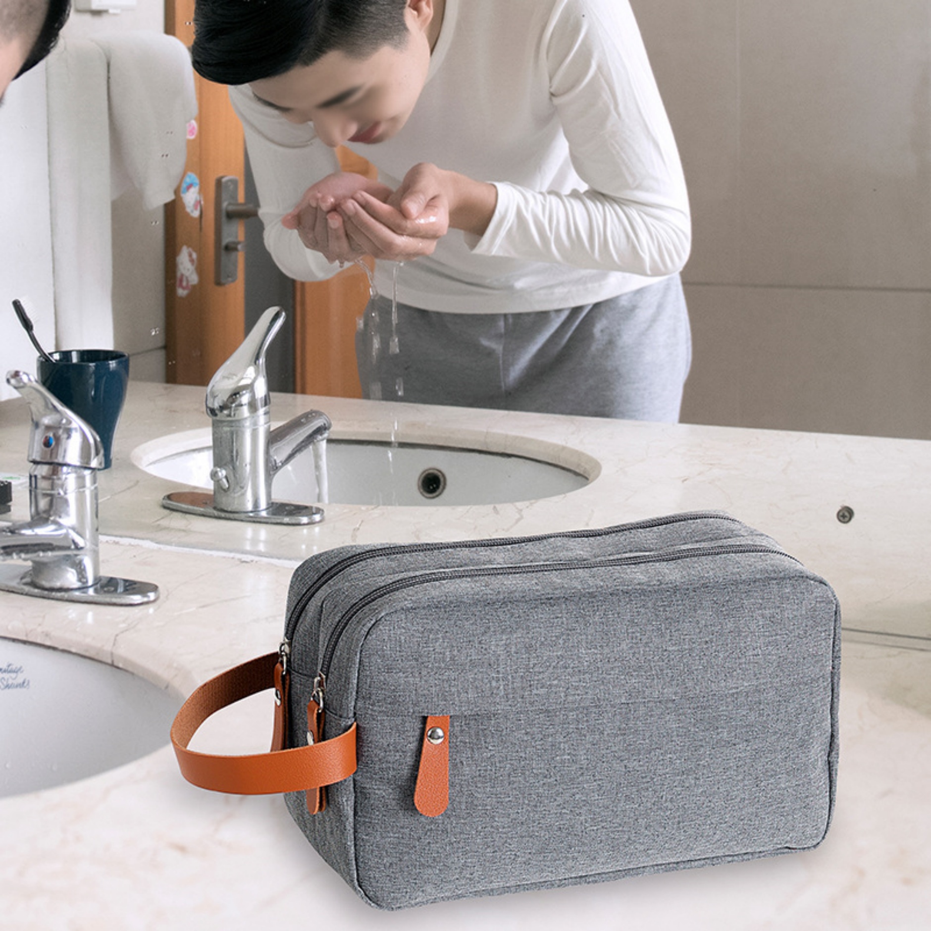 Waterproof Travel Toiletry Bag with Hanging Hook 4