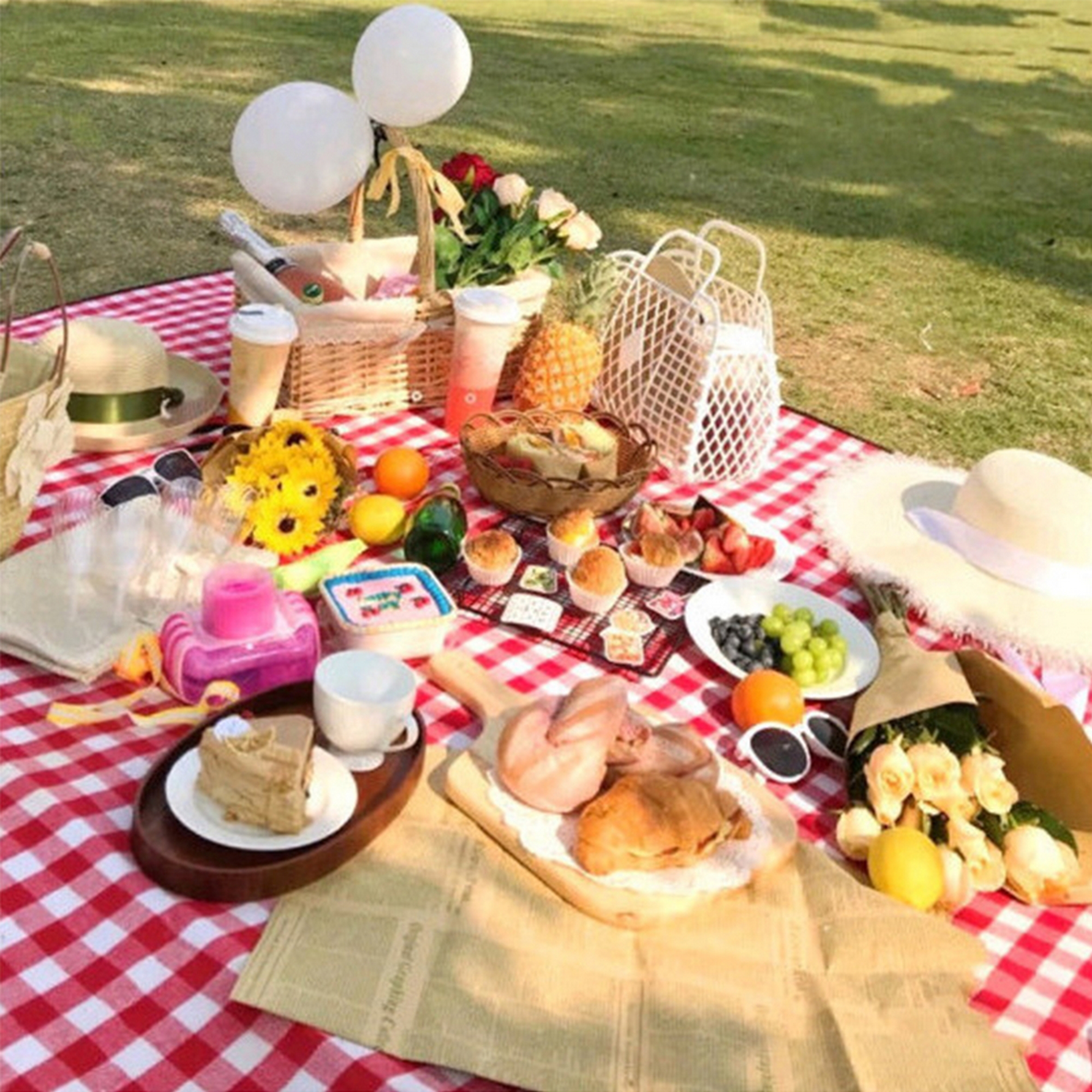 Waterproof Picnic Mat For Outdoor Beach Camping 3