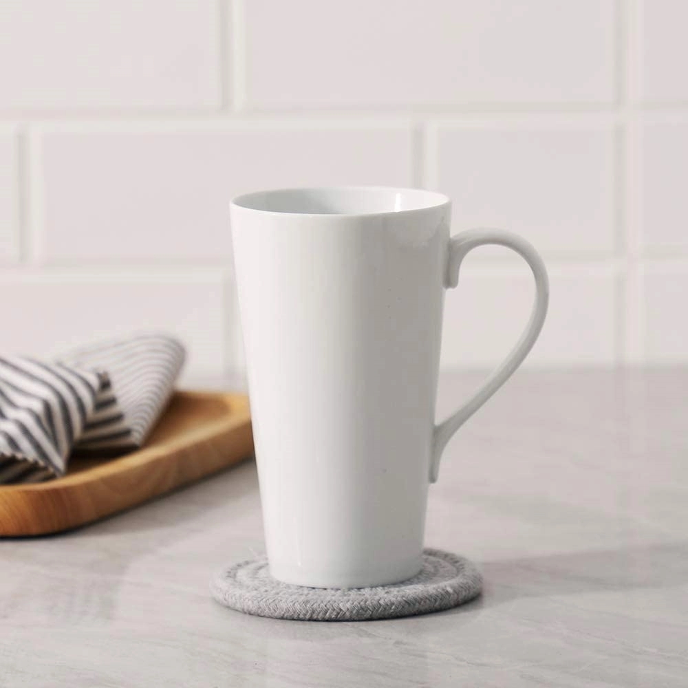 Funnel V ceramic cup 4