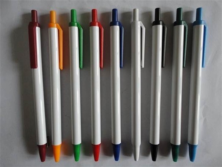 Plastic Straight Retractable Ball Pen 1