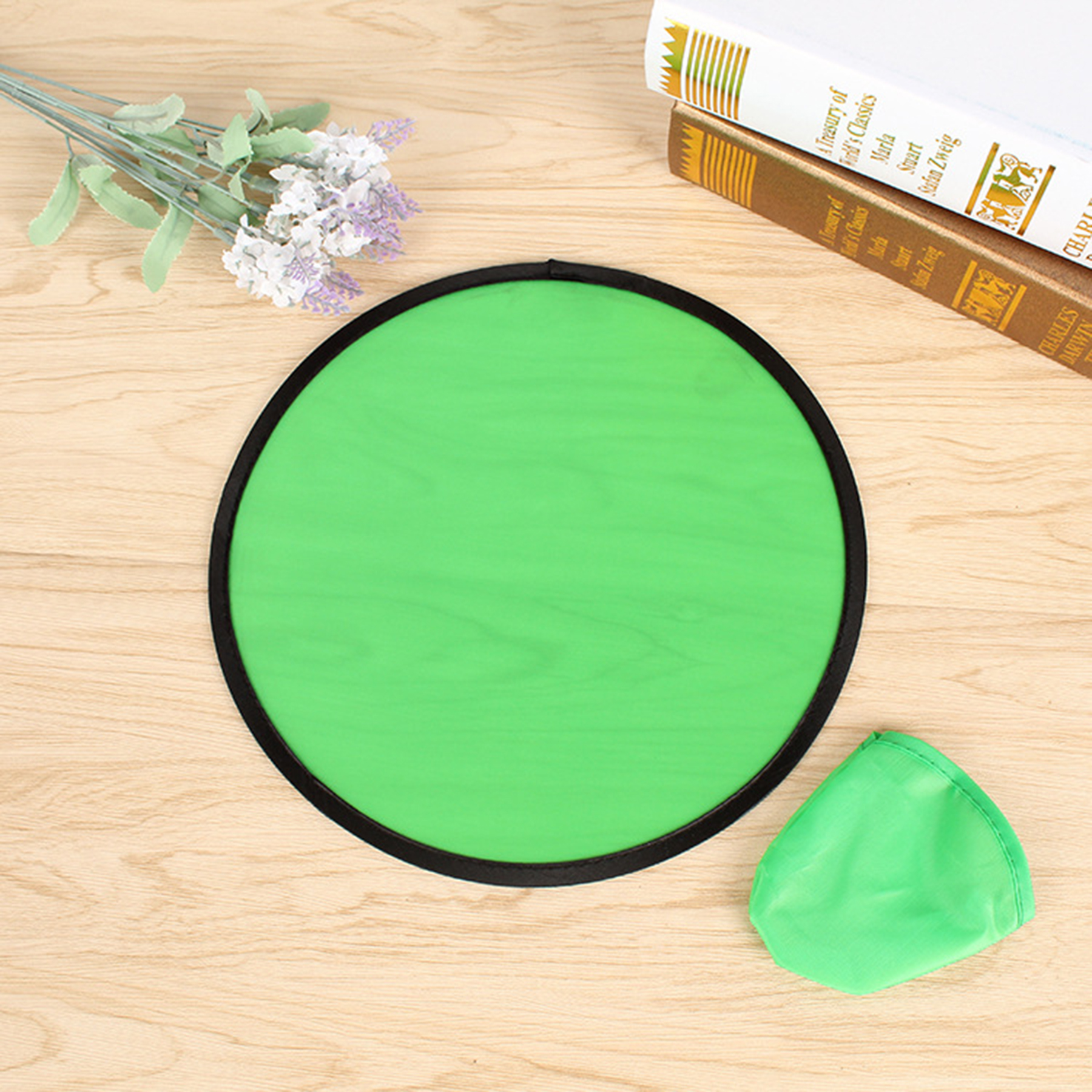 Foldable Hand Fan With Handle 1