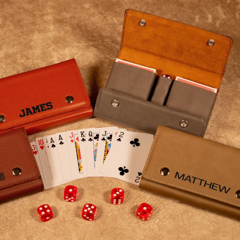 Leatherette Card and Dice SetsInchades 2 Decks af Cards & 5 3