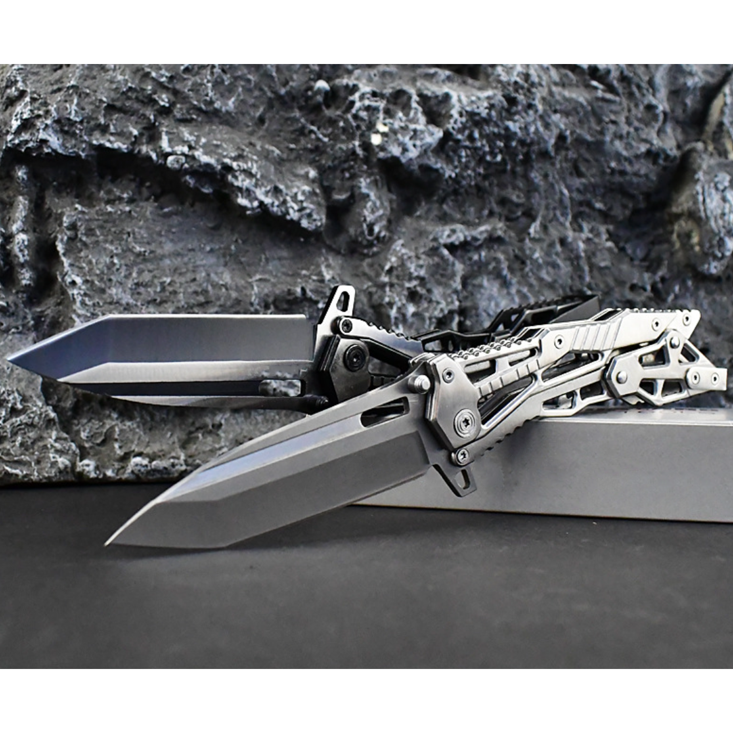 Mechanical Jackknife Camping Carry-On 5