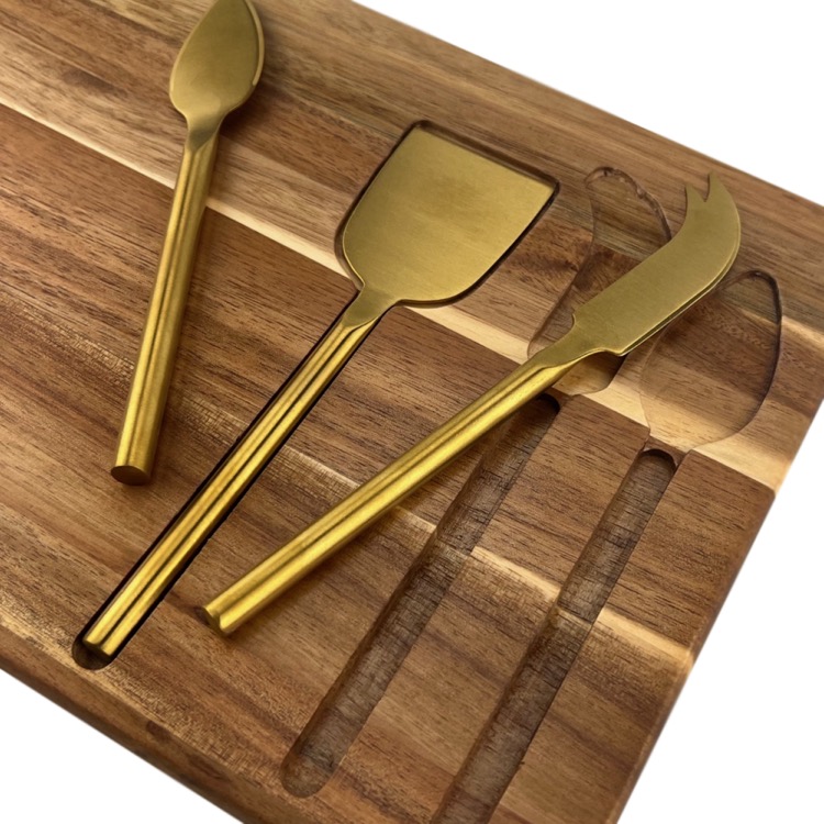 Yeto Cheeseboard & Knife Set 2