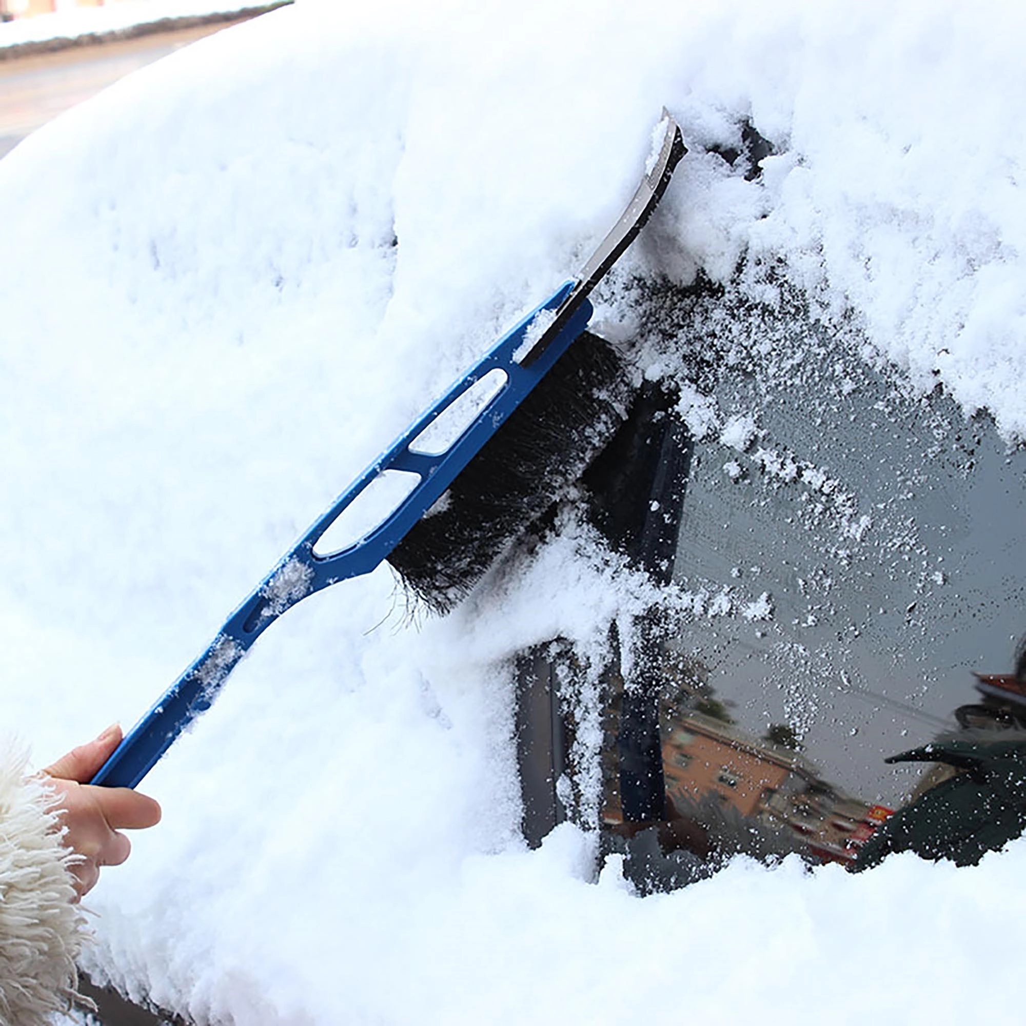 2 in 1 Long Handle Snow Brush 1