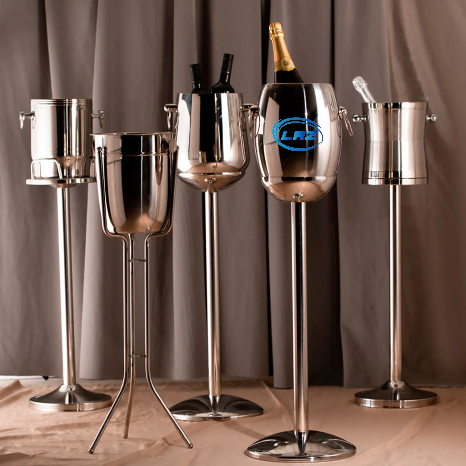 24"H Wine Bucket Stand w/ 1-Bucket Capacity 2