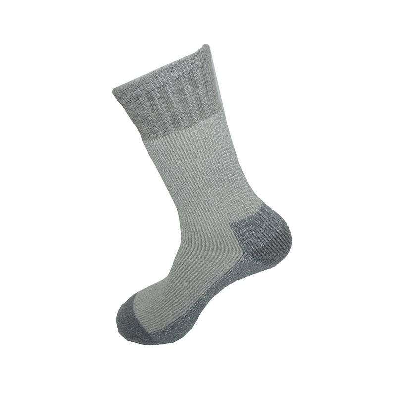 Breathable Mid-calf Sports Socks with Patchwork Design 5